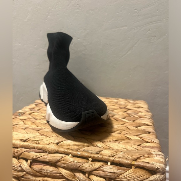 Balenciaga stretch knit woman’s graffiti sneakers READ DESCRIPTION - Picture 6 of 6